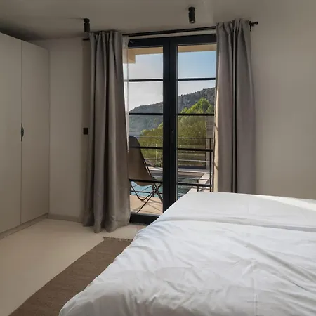 Cozy Salt & Stone With A Pool Villa Mimice