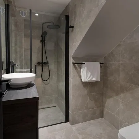 Cozy Salt & Stone With A Pool *