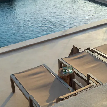 Cozy Salt & Stone With A Pool Villa *