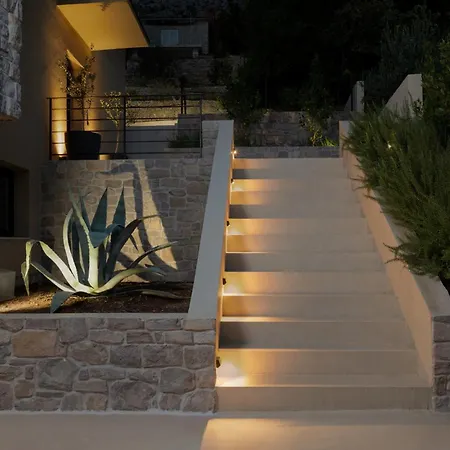 Cozy Salt & Stone With A Pool