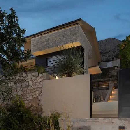 Villa Cozy Salt & Stone With A Pool Mimice