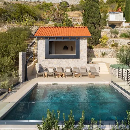 Cozy Salt & Stone With A Pool * Mimice